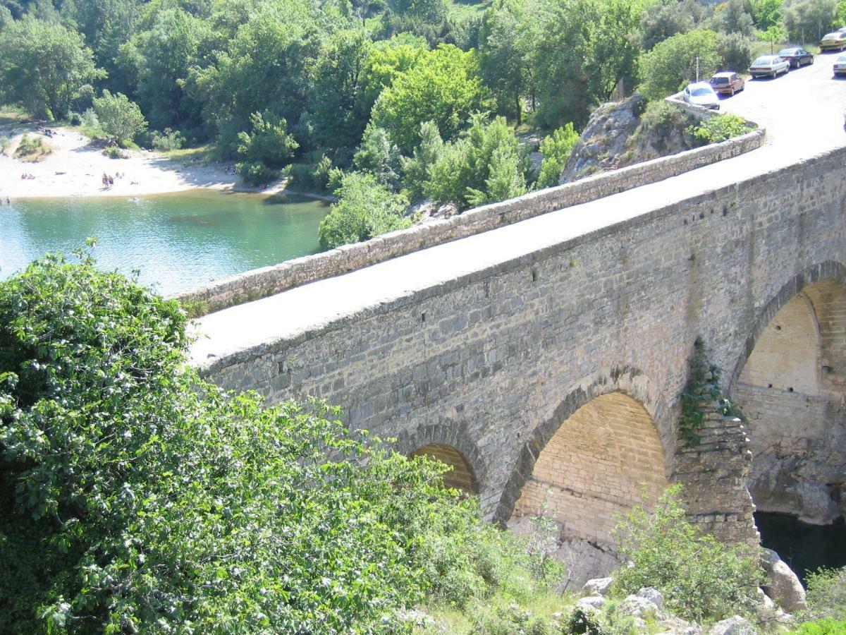 Gite Du Salagou Octon Luaran gambar